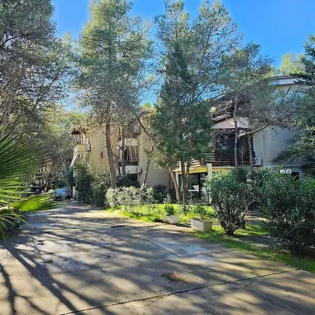 Beautiful In Laguna Apartamento Golem (Tirana)