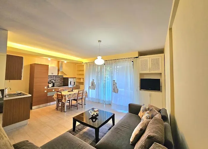 Beautiful In Laguna Apartamento Golem (Tirana)